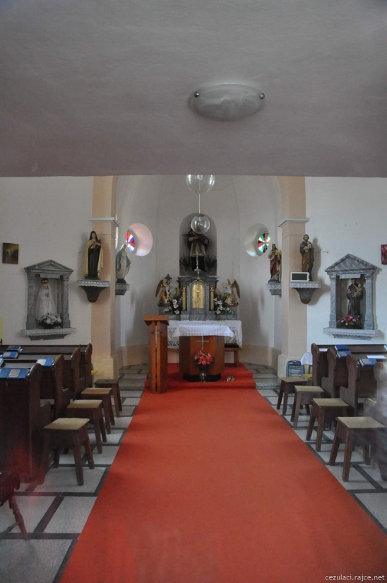Spešov_B_oltář kaple svJN
