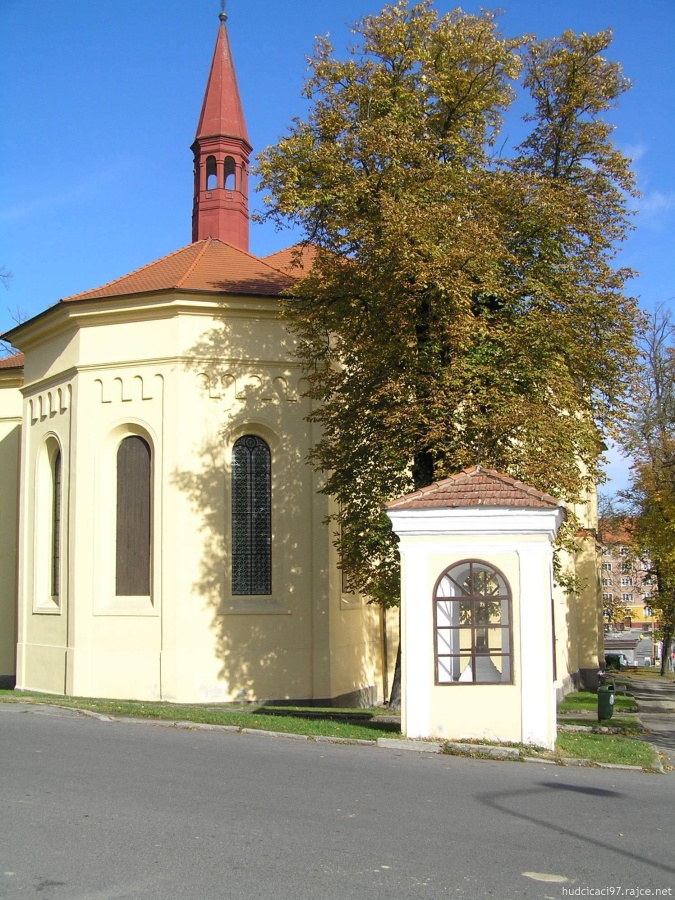 Milevsko_C_náměstí u kostela