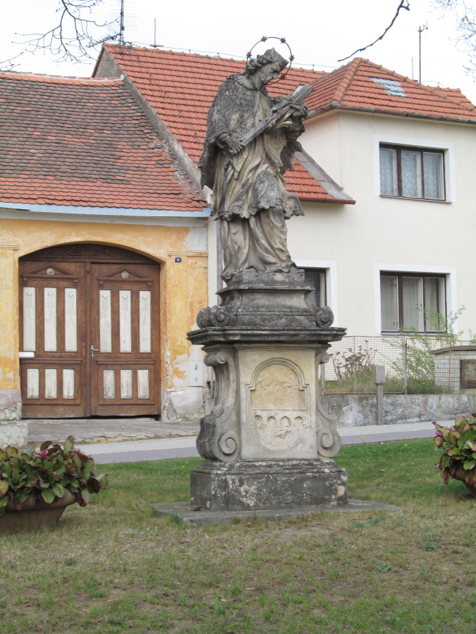 Kuchařovice_B