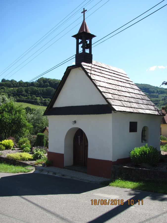 Svatý Štěpán_Z_osada_města_Brumov-Bylnice,kaplička_sv.JN